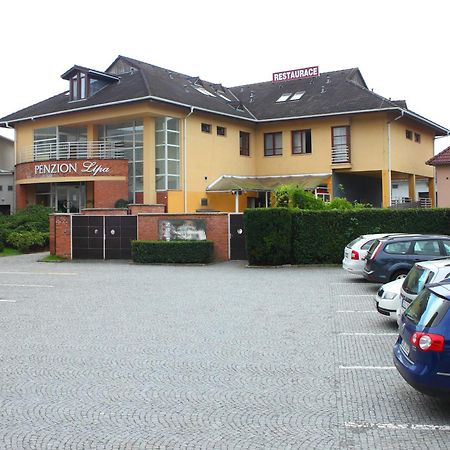 Penzion Lipa Otrokovice Exterior foto
